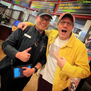 Michael Giacchino Instagram - Morning! Hope you all have a great day!

Special shout out to Jeremiah at @regalshermanoaks - it was great to meet you last night!