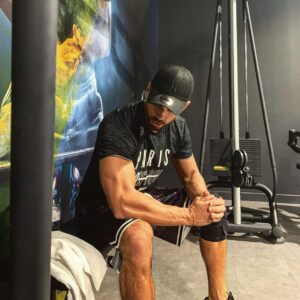 Michael Henaf Instagram - L’échec c’est le meilleur professeur seulement quand tu réussi après 📈