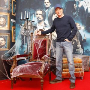 Michael Herbig Instagram - Bitte Platz nehmen! 👻 „Hui Buh und das Hexenschloss“ jetzt im Kino! 🎬 Viel Spaß mit dem gruseligsten Grauen! #huibuh2 #huibuhunddashexenschloss @warnerbrosde #kinoistdasgrößte