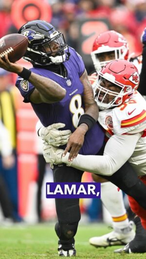 Michael Irvin Instagram - Michael Irvin believes Lamar’s ‘greatest asset became his greatest liability’ vs. Chiefs #nfl #ravens #chiefs