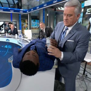 Michael Irvin Instagram - That’s one way to get rid of the hiccups 😂
