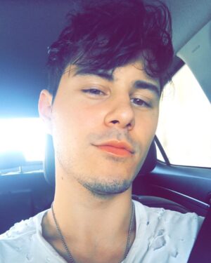 Michael J. Willett Instagram - Lookin good and feelin fine 😝👌💨