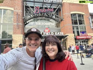 Michael Kelly Instagram - Love this pic with my mom at @Truist @truistpark Thank you @braves for an unforgettable season! I had a blast watching you smash records, rip dingers, steal bags and be, to me, the best team in baseball.  Pitchers and catchers report soon enough!
Let’s get em next year!!
#AsOneAtl #Braves