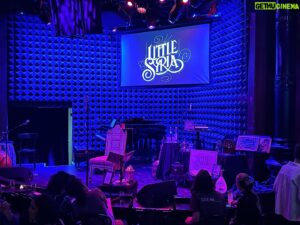 Michael Kelly Instagram - Had the great privilege of spending date night at the @publictheaterny seeing @offendum perform #littlesyria 
Heartfelt, prolific, thought provoking, educational soulful Hip Hop. 
Omar is a beautiful human being.  If you can catch the show, you must!