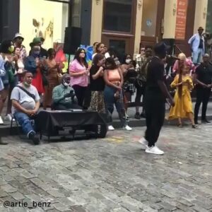 Michael Kenneth Williams Instagram - What a great day this was!!! 
A day of community, culture, artistry and LOVE
It felt like the NYC I know, like the streets I grew up on
I just want to say to all our youth,
don’t be afraid to dream big and go after them 
That’s how we thank the Ancestors🖤
Happy  #JUNETEENTH
