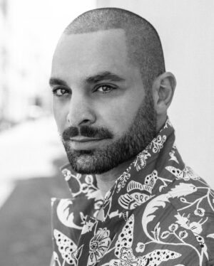Michael Mando Instagram - Muze cover 🤍 “The Duplicity Of Fame”

Special shout out to @mitchellmccormack 

📸 @ianphillipsartist 
👔@ kimberlyygoodnight 
🧔 @maxwellmartinhair 
@mediaplaypr
@initiativepr 

A truly wonderful group - sending you all lots of love! Our discussions on fashion, the social movements in the world and so much more were so much fun!