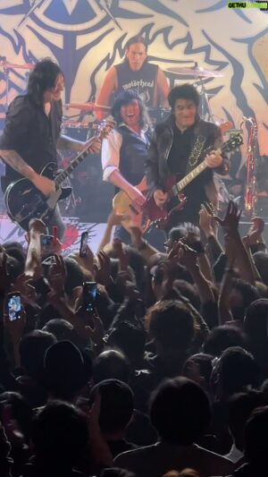 Michael Monroe Instagram - Steve Conte shreds! My incredible band in Nagoya last week - @karlrockfist @steveconte @richloyalty and @samiyaffaofficial  #balladofthelowereastside