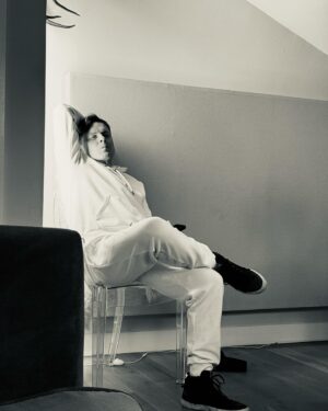 Michael Patrick Kelly Instagram - Each sound is born out of silence and true words come from deep listening. It’s not always easy to shut everything down. 

Is silence relevant in your life? 

Have a great Sunday! 

MPK 

#Songwriting #TheSoundOfSilence #Inspiration #Creativity #NewMusic #MichaelPatrickKelly