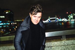 Michael Patrick Kelly Instagram - Late night stroll after a long session in the Studio. Love the cold rainy breeze in a city where creativity never sleeps. 
Wish you a restful weekend. 

MPK 
📷 : @esmebones 
#LondonBridge #MidnightBreeze #SongwritingIsSoulMining