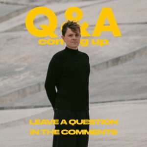 Michael Patrick Kelly Instagram - @eventimgermany wird ein exklusives Interview mit @michael.patrick.kelly.official noch vor der B•O•A•T•S TOUR im Februar führen.
Ihr dürft die Fragen stellen! MPK hat sich die Themen „direkt von den Fams“ gewünscht. Es ist also Euer Q&A. 🙂
Was wolltet Ihr also schon immer über seine  Musik, die Tour oder andere Dinge wissen? 

Schreibt Eure Fragen gerne hier in die Kommentare bis Mittwoch (18. Januar) oder in die Q&A Box in der Story. 

Das MPK x Fams Interview wird hier und auf Eventim’s Kanälen gepostet! 

Euer MPK Team 

@eventimgermany will be holding an exclusive interview with @michael.patrick.kelly.official before his upcoming B•O•A•T•S TOUR in February. 
The special thing about it is : you get to ask the questions! It’s your Q&A ! 
It was MPK’s wish to have a direct interview coming from his Fams. 

Leave your questions here below in the comments until Wednesday (January 18th) or in the Q&A Box in the story.

The MPK x Fams interview will be posted here and on Eventim’s channels!

Your MPK Team 

#Q&A #MichaelPatrickKelly #ComingUp #BOATS #TOUR #Live #Music