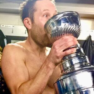 Michael Rosenbaum Instagram - I’m not sure we won this hockey game, but I sure drank out of this sweet cup.

#hockeyislife #hockeygram