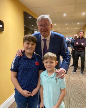 Michael Smith Instagram - At haydock races and the boys get to meet sir Alex 😍