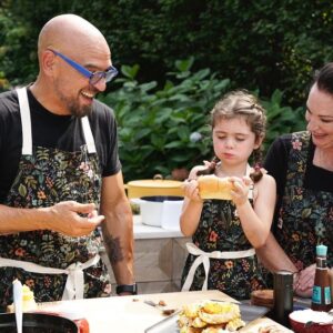 Michael Symon Instagram - We are amping up the start of summer with some of my favorites! This week we have special guest Emmy join us as we make some coney dogs 🌭 Corn Ribs 🌽, and orange strawberry cream pops, an easy and delicious treat for summer. 🍓🍊
 
🗓️ Saturday, June 29
⏱️ 12pm | 11c
📺 @foodnetwork 

#SymonDinners