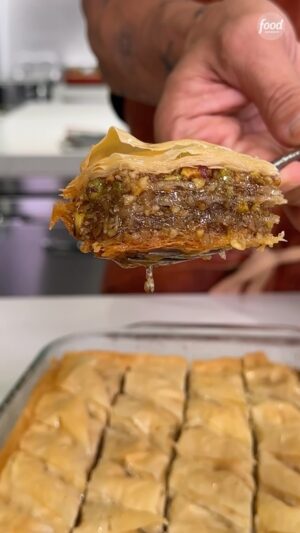 Michael Symon Instagram - @chefsymon’s mom is the queen of Baklava! 👑 She adds zwieback crackers to bind all the nuts. Once you try, you’ll never go back!

Don’t miss Michael on #24In24: Last Chef Standing FINALE > tomorrow @ 8|7c!

Get the recipe with the link in @foodnetwork’s bio.