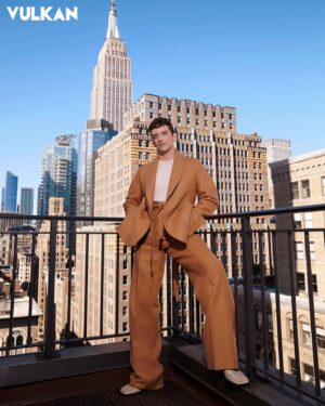 Michael Urie Instagram - Amazing day with @VULKANmag
Photography @sinemy
Styling @mikeystyles for Exclusive Artists
Grooming @chelseagehr for Exclusive Artists using Kevin Murphy
Photo Assistants @chriscarrollphoto & @amysilahtar
Retoucher ANTHONY ICIANO 
Interview @ryanspahn
Production @BELLOmediagroup x @maisonpriveepr_la x @alexbonnetwrites LINK IN BIO