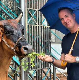 Michael Vaughan Instagram - Morning all from #Mumbai 👍