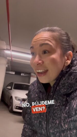 Michaela Dinh Instagram - Už to nevypadá, že by měly přijít nějaké velké mrazy, tak jsme si vyzvedli naší Hondičku! 😍😍
#honda #motocycle #funny #michaeladinhova