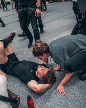 Michaela Petřeková Instagram - Náš vztah v kostce. @djforrestpine 📸