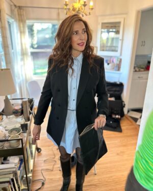 Michaela Watkins Instagram - Got gussied up to celebrate the launch of #DinnerWithTheParents. First 4 episodes drop on @amazonfreevee tomorrow! It’s a family comedy and it’s nuts. Based on the British show #FridayNightDinner. I have the best cast mates. #carolKane #danbakkedahl @henryhallmusic @danielthrasher @jahnglayzer @iris.bahr @izukahoyle @robdelaney @officialchristineadams @mirceamonroe and created written by @jonbeckerman as well as some other amazing writers who made it so fun. So many people to thank and name. Please forgive me. @bigtalk @cbstvstudios @ginalyonstv #comedy #family #dinner #newseries 

(PS: thanks @nataliemoralesloves and @amyslomo  and @fred4all for the best premiere posse I could hope for) 

Glam team A    : 
Makeup goddess: @lizlash always forever 
Hair goddess: @nickichestnut 
style goddess: @ecduzit 

Dress: Maje @mahj.to.go 
Blazer: Another Tomorrow @anothertomorrow 
Boots: Jimmy Choo @jimmychoo 
Jewelry: Jenny Bird @_jennybird 
Bag: Clare Vivier @clarevivier