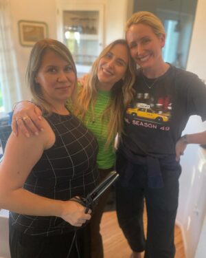Michaela Watkins Instagram - Got gussied up to celebrate the launch of #DinnerWithTheParents. First 4 episodes drop on @amazonfreevee tomorrow! It’s a family comedy and it’s nuts. Based on the British show #FridayNightDinner. I have the best cast mates. #carolKane #danbakkedahl @henryhallmusic @danielthrasher @jahnglayzer @iris.bahr @izukahoyle @robdelaney @officialchristineadams @mirceamonroe and created written by @jonbeckerman as well as some other amazing writers who made it so fun. So many people to thank and name. Please forgive me. @bigtalk @cbstvstudios @ginalyonstv #comedy #family #dinner #newseries 

(PS: thanks @nataliemoralesloves and @amyslomo  and @fred4all for the best premiere posse I could hope for) 

Glam team A    : 
Makeup goddess: @lizlash always forever 
Hair goddess: @nickichestnut 
style goddess: @ecduzit 

Dress: Maje @mahj.to.go 
Blazer: Another Tomorrow @anothertomorrow 
Boots: Jimmy Choo @jimmychoo 
Jewelry: Jenny Bird @_jennybird 
Bag: Clare Vivier @clarevivier