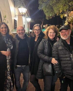 Michaela Watkins Instagram - Im dizzy. Last night was a dream of loving faces (friends) watching the US premiere of #Suze at the @officialsbiff. I can’t believe how many folks drove up to Santa Barbara to watch this film that’s directed pitch perfectly by writer directors @mynameislinsey and @imdaneclark. The audience was so on board of this comedy dramedy. My astounding scene partner @charles_gillespie and @sarawais and @aaron_ashmore @ajahnischarley @rainbowsun @ordenastephensthompson #victorhsu  thanks to @kristyneville and @wildlingpictures @levelfilm THIS IS A WONDERFUL FILM AND WE NEED US DISTRIBUTION TO SEE THIS SO THEY WILL FALL IN LOVE WITH #mysuze 

Styling: @kimmyerin 
Hair: @charles_dujic 
Makeup: @bethanymccarty 
@maisonaudmi
@gennyofficial
@francosarto
@pdpaola_jewelry 
#independantfilm #dramedy #filmfestival #art #happiness