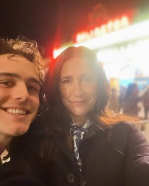 Michaela Watkins Instagram - Im dizzy. Last night was a dream of loving faces (friends) watching the US premiere of #Suze at the @officialsbiff. I can’t believe how many folks drove up to Santa Barbara to watch this film that’s directed pitch perfectly by writer directors @mynameislinsey and @imdaneclark. The audience was so on board of this comedy dramedy. My astounding scene partner @charles_gillespie and @sarawais and @aaron_ashmore @ajahnischarley @rainbowsun @ordenastephensthompson #victorhsu  thanks to @kristyneville and @wildlingpictures @levelfilm THIS IS A WONDERFUL FILM AND WE NEED US DISTRIBUTION TO SEE THIS SO THEY WILL FALL IN LOVE WITH #mysuze 

Styling: @kimmyerin 
Hair: @charles_dujic 
Makeup: @bethanymccarty 
@maisonaudmi
@gennyofficial
@francosarto
@pdpaola_jewelry 
#independantfilm #dramedy #filmfestival #art #happiness