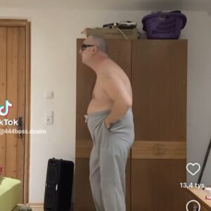 Michał Materla Instagram - Uwaga piątek ! 
Nawet na  @obozmma.pl nie możemy zapomnieć o dobrej atmosferze na weekend , w szczególności jak się jest w pokoju z @danielomielanczuk ! 
@boss_dzairo CZELENDŻ AKCEPTET 🫡🤜🏻🤛🏻