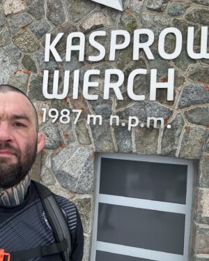 Michał Materla Instagram - „Góry uczą smaku rzeczy prostych , takich których niedoceniamy” 🗻