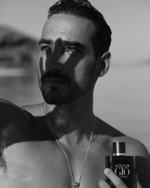 Michel Duval Instagram - Desde Lo Más Profondo 🌊💙 @armanibeauty 
#acquadigio #whatmakesyoufeel #fragrance #publicidad