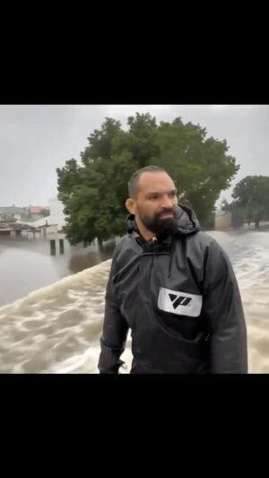 Michel Pereira Instagram - Eu falei que ia. Eu fui. Eu falei que doaria. Eu doei. Eu falei que moveria pessoas por vocês. Eu movi. 

Rio Grande do Sul, estamos sempre juntos 🙏