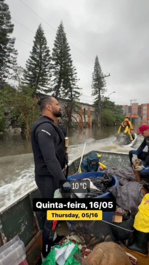 Michel Pereira Instagram - A realidade de hoje foi assustadora. Apesar do frio, entramos na água e fomos atrás de mais vidas pra salvar. Deu tudo certo 🙏