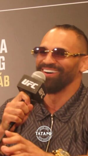 Michel Pereira Instagram - @UFC maaaanda o piiiiix bb, preciso pagar os agiotas, senão quem vai apanhar sou eu 🤣💰💰💰