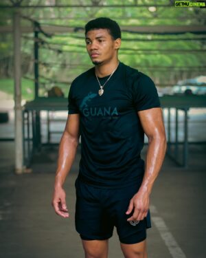 Michel Rivera Instagram - NO ONE SUCCEEDS WITHOUT EFFORT. THOSE WHO SUCCEED OWE THEIR SUCCESS TO PERSEVERANCE🔥🐝🦋 

NADIE LO LOGRA SIN ESFUERZO. AQUELLOS QUE TRIUNFAN DEBEN SU ÉXITO A PERSERVERANCIA

@arm.photoshoot_ 📸