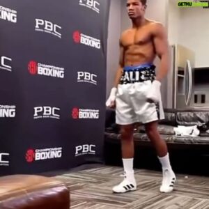 Michel Rivera Instagram - As long as you believe in yourself nothing is impossible🎥🍿📸🦋🐝

BIG NEWS 🗞️ ARE COMING 🔜
Fight date 📅🦋🐝🇩🇴🇺🇸

Vienen grandes noticias pronto 
Fecha de pelea 🎥🍿 📸 

GOD IS MY LORD 🤲🏽👏🏽🙌🏽