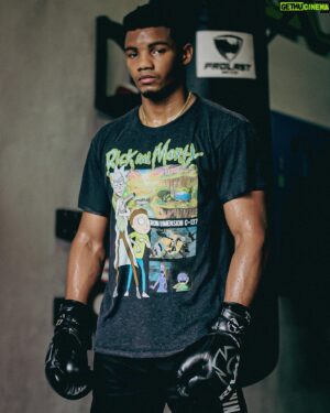 Michel Rivera Instagram - THE PAIN THAT
FEEL TODAY. IT WILL BECOME THE FORCE YOU WILL FEEL
TOMORROW...🐝🦋⚡️

Fight coming in October 🍿🎥