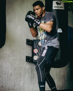 Michel Rivera Instagram - THE PAIN THAT
FEEL TODAY. IT WILL BECOME THE FORCE YOU WILL FEEL
TOMORROW...🐝🦋⚡️

Fight coming in October 🍿🎥