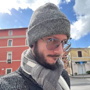 Michele Poggi Instagram - Da qui in poi comincerò a postare foto della #CaSabaku ragazzi, perché si inizia da oggi a smontarla!