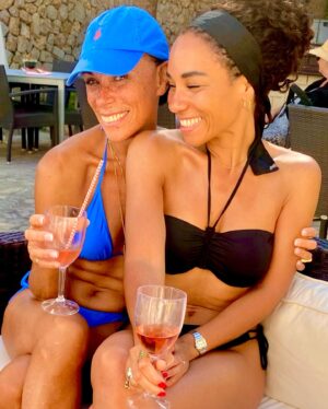 Michelle Ackerley Instagram - Aaaand we’re back 😁❤️