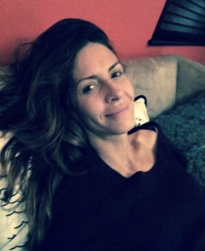 Michelle Clunie Instagram - As a Mom, you know what’s better than flowers or chocolate.. some down time.. a moment to breathe. Happy Valentines Day to everyone. I hope you have love in your life and you cherish it. Hold your loved ones close. ❤️❤️❤️❤️❤️❤️❤️❤️❤️❤️❤️❤️ Today is the last day of the looking out foundation fundraiser (link in bio) and everything up to 100,000 will be matched. They have already sent 60,000 to two vetted organizations on the ground Turkey and Syria. You can also drop off tents, warm winter pants, coats and sleeping bags to the Turkey Consulate here in Los Angeles. ❤️🙏🏻❤️