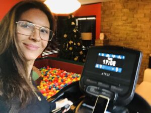 Michelle Clunie Instagram - I was going to post this thinking, ‘ Oh, what a cute picture! I’m working out again ! You go Clunie! Way to be on top of it! ‘ And then I saw the Christmas tree in the background 😂😂😂 go ahead judge away 😂😂😂
