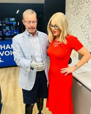 Michelle Dewberry Instagram - Great to have this guy, Craig Mackinlay, on my show tonight.
.
.
Hugely inspirational man.
.
.
#Sepsis #Inspiration
