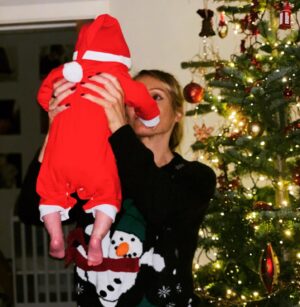 Michelle Dewberry Instagram - Time for me to get into the Christmas spirit..Who cares if it’s only November?! My little man’s first Christmas and I’m determined to make it special. 🎅 🎄 
.
.
.
.
#babiesfirstchristmas #babyboy #firsttimemama #christmashelper #firstchristmas #christmasspirit #christmasjumper #preemiewarrior #babysanta #merrychristmas #1stchristmas