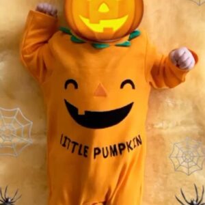 Michelle Dewberry Instagram - What a difference a year makes...(first pic this time last year, second pic today). 😂🤣
.
Happy Halloween 🎃 
.
.
.
#halloween #happyhalloween #fancydress #memories #newchapter #newbaby #newmama #newborn #firsthalloween #pumpkinhead #babyboy #babymamma #babysfirsthalloween