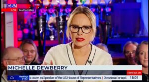 Michelle Dewberry Instagram - I loved doing a live ‘budget special’ in Southampton waay more than my facial expressions suggest! 🤣🤦🏼‍♀️ (added a smile one to the end for balance 😜).
.
.
.
It is a privilege being able to get out and about to speak to people like this, it really is. 
.
.
.
Thank you to everyone who watches/listens/supports us. We appreciate it. 
.
.
.
#tvpresenter #budgetday #southampton #publife #debate #interaction #grateful