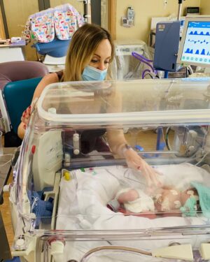Michelle Dewberry Instagram - I am super proud and happy to share the news that I am now a Mummy!! 🥰🥰👶🏻👶🏻
.
.
My beautiful, tiny little man (3lb) was brought into this world way too early (31 weeks, after I lost all my waters at 28 weeks & had been hospitalised for a month) following further complications, but he is already showing that he takes after his mamma and is a strong, feisty little human. 
.
.
Having got through my complicated pregnancy, I have now entered the next chapter on our journey, that of NICU. 
.
.
I wouldn’t wish NICU on anybody and certainly not in a pandemic. It is exhausting, draining and often very scary....Here’s hoping we graduate this chapter as quickly, as healthy and as safely as humanly possible 🙏🏻❤️
.
.
#PPROM #SROM #pregnancycomplications #preemie #preemiepower #preemiebaby #preemiestrong #prematurebaby #neonatal #pregnancy #pregnancyreality #31weeker  #firsttimemummy #nicu #nicufamily #boymama #fighter #love #onedayattime #babyboy #babylove #firsttimemum #firsttimemummy