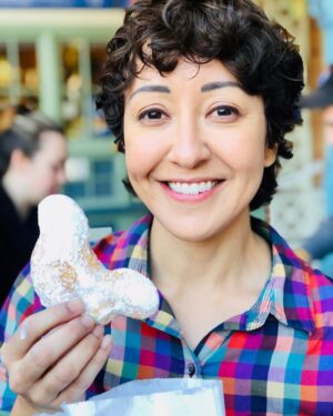 Michelle Haro Instagram - Just me, at Disneyland, eating everything.

#disneyland #beignets #mickeymouse #mickeybeignets #disneylandfood #latepost