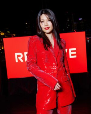 Michelle Wong Instagram - When they say a pop of red, we deliver 💥

Closed things off with a bang at the  @revolve Red Party. What a night! 

#REVOLVEAroundTheWorld 💫

Outfit: @revolve
Styling: @karin_wj 
Make up: @lasalle_lee_jq 
Hair: @sam_chok #passionhairsalon 
@gustocollectivesea @tcpartistes