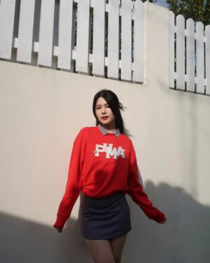 Michelle Wong Instagram - When your cousin is a photographer so you get the best CNY pics 😆😗 Wishing everyone a happy, healthy & prosperous Lunar New Year 🍊🍊🎀