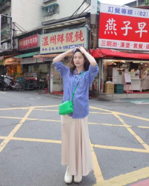 Michelle Wong Instagram - 一起吃早餐? 🤠