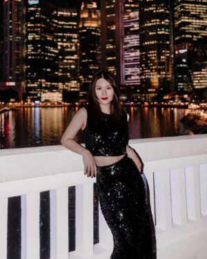 Michelle Wong Instagram - New year, new energy⚡️HPNY everyone 🥳💥
Wishing you all an amazing 2024, I can't wait!

PC: @nataliewongphotography 
Styling: @dolcegabbana @karin_wj 
Makeup: @lasalle_lee_jq 
@directionsgroupinc @tcpartistes